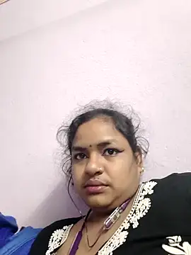 Snapshot of Deborbhavi222 chatting on December 2025 03:52:01 PM Deborbhavi222 online show from December 2025 03:52:01 PM