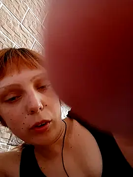 Snapshot of Ponka2011 chatting on June 2026 05:02:02 AM Ponka2011 online show from June 2026 05:02:02 AM