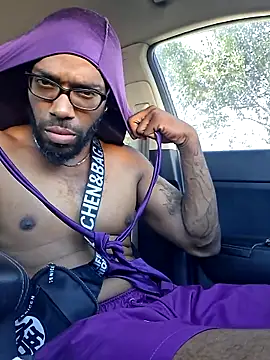 214KingLonggg online show from March 2026 09:54:01 PM