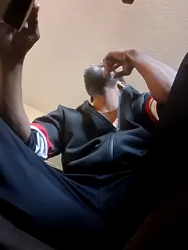 214KingLonggg online show from March 2026 05:46:01 PM