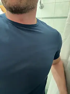 giovan2020 online show from April 2026 02:22:01 PM