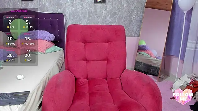 Snapshot of Lauren_smiles chatting on February 2026 08:24:02 PM Lauren smiles online show from February 2026 08:24:02 PM