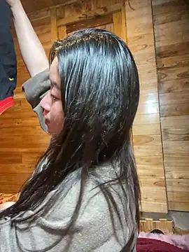 violet-00 online show from March 2026 12:34:01 PM