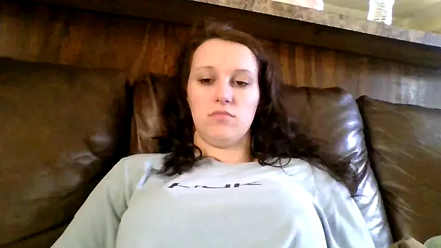 brunettebabexo3 online show from February 2026 05:58:01 PM