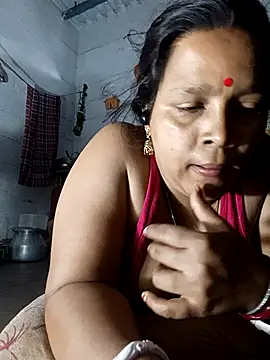 Snapshot of reya743 chatting on September 2025 05:44:02 AM reya743 online show from September 2025 05:44:02 AM