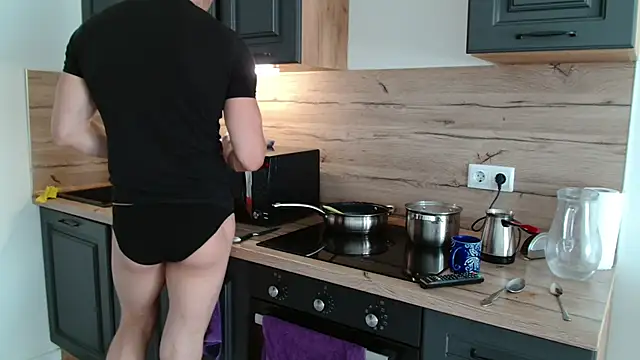 Snapshot of Freeze_Fire chatting on June 2026 09:34:02 AM Freeze Fire online show from June 2026 09:34:02 AM