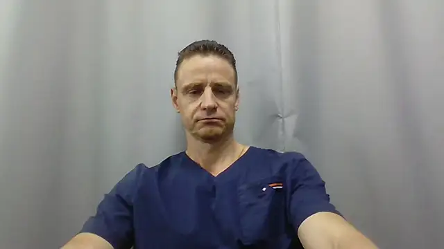 Snapshot of Freeze_Fire chatting on July 2026 06:27:01 AM Freeze Fire online show from July 2026 06:27:01 AM