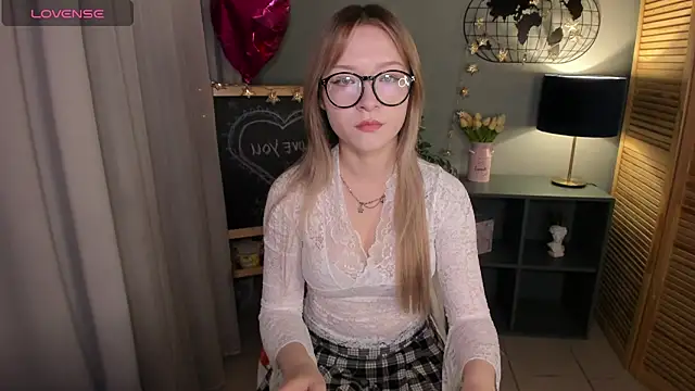 elliupp online show from October 2025 10:01:02 AM