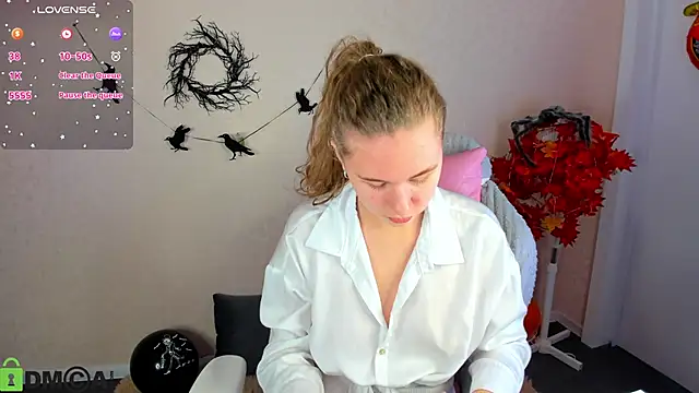 Elsie Cutties online show from November 2025 01:07:02 AM