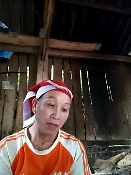 Snapshot of vtmbae chatting on October 2025 10:04:01 AM vtmbae online show from October 2025 10:04:01 AM