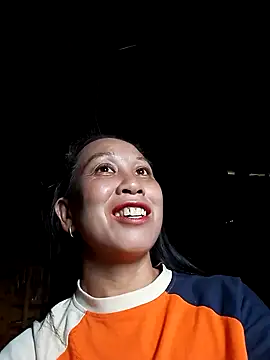 Snapshot of vtmbae chatting on October 2025 03:43:01 AM vtmbae online show from October 2025 03:43:01 AM