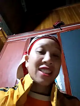 Snapshot of vtmbae chatting on November 2025 12:31:02 AM vtmbae online show from November 2025 12:31:02 AM