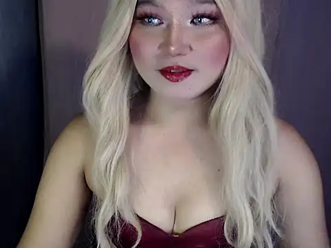 Eyes-on-me online show from March 2026 05:17:01 PM