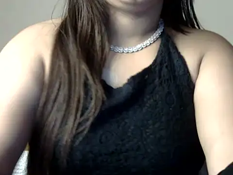 Aaliya02 online show from September 2025 01:22:01 AM