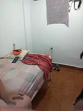 Snapshot of Ladeseosa chatting on October 2025 12:05:02 AM Ladeseosa online show from October 2025 12:05:02 AM