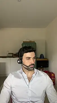 eauminerale online show from April 2026 11:41:02 AM