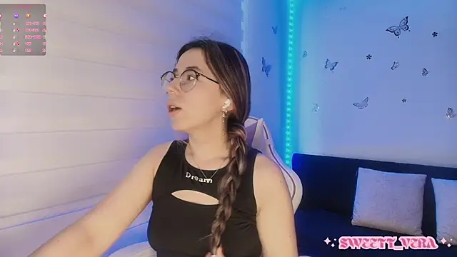 sweettvera online show from October 2025 12:44:02 PM