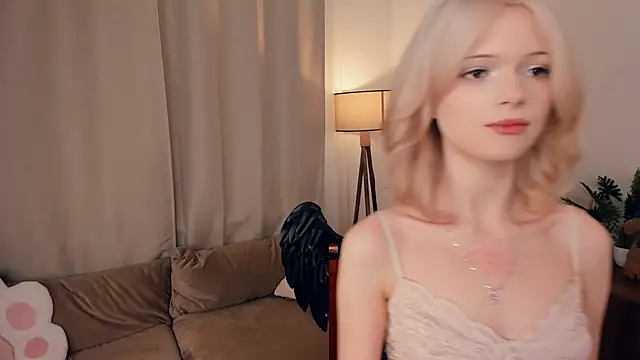 LaureMestler online show from February 2026 09:16:01 AM