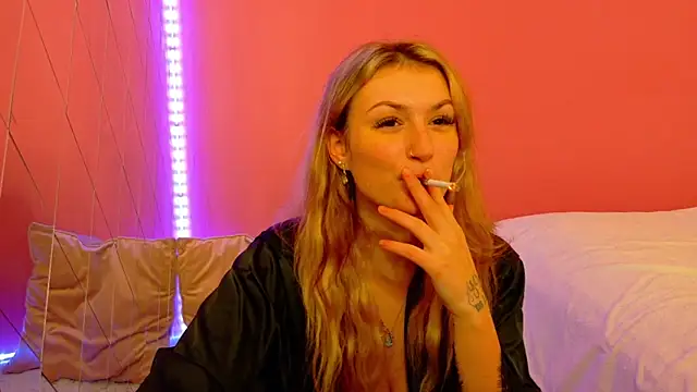 Anaayss  online show from December 2025 05:45:02 AM