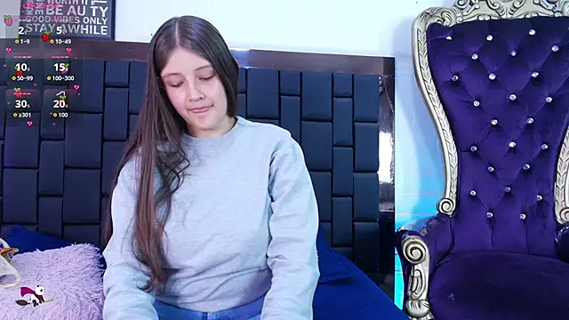 Krystal Heartss online show from October 2025 05:36:01 PM