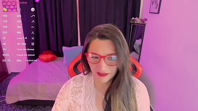 Snapshot of Hanna_MA chatting on May 2026 01:30:01 PM Hanna MA online show from May 2026 01:30:01 PM