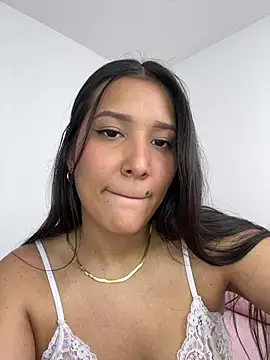 Snapshot of IsabellaJoness_ chatting on January 2026 08:34:02 PM IsabellaJoness online show from January 2026 08:34:02 PM