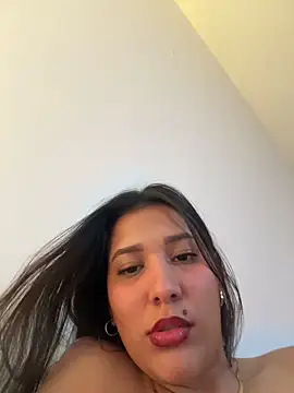 Snapshot of IsabellaJoness_ chatting on February 2026 08:49:02 PM IsabellaJoness online show from February 2026 08:49:02 PM