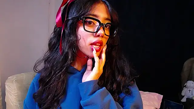 Isis Valen online show from October 2025 11:50:01 AM