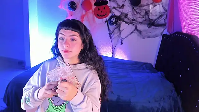 kitty  chs online show from November 2025 11:21:02 AM