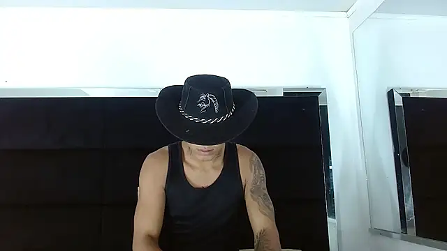 Snapshot of Dave_Smoke chatting on September 2025 07:52:01 PM Dave Smoke online show from September 2025 07:52:01 PM