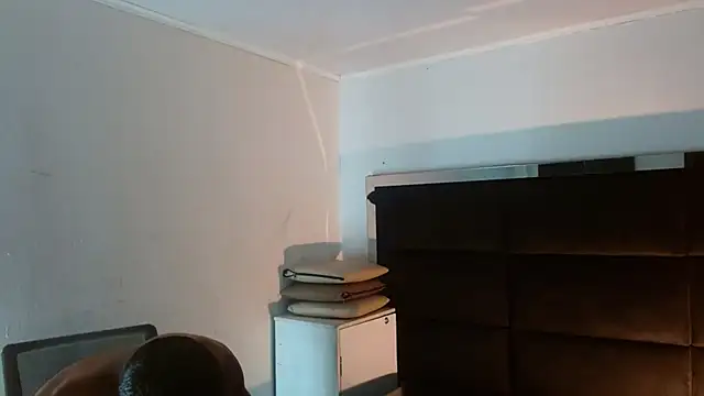 Snapshot of Dave_Smoke chatting on October 2025 07:33:02 PM Dave Smoke online show from October 2025 07:33:02 PM