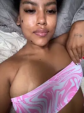 miiabrown18 online show from November 2025 11:54:02 AM