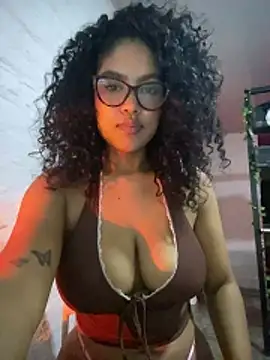 Snapshot of miiabrown18 chatting on May 2026 01:21:01 AM miiabrown18 online show from May 2026 01:21:01 AM