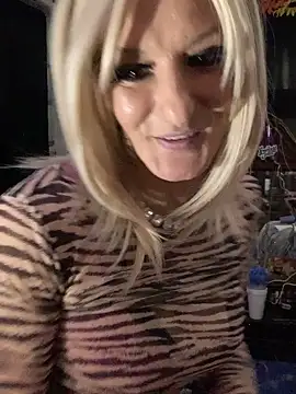 blondebarbiebae online show from January 2026 09:39:02 PM