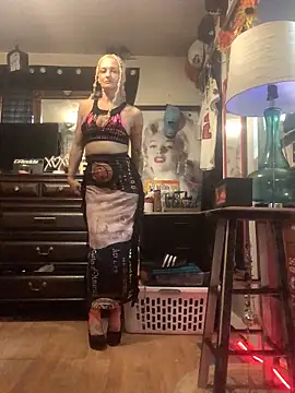 blondebarbiebae online show from April 2026 04:02:02 PM