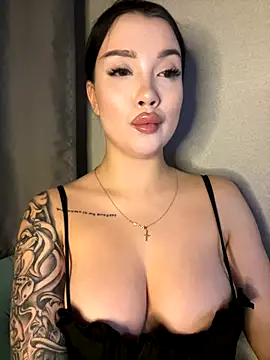 kiss Lissa online show from December 2025 02:14:02 PM