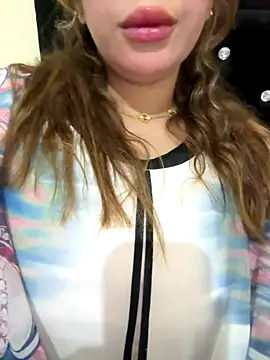 Snapshot of Laila-sexi chatting on October 2025 08:29:01 PM Laila-sexi online show from October 2025 08:29:01 PM