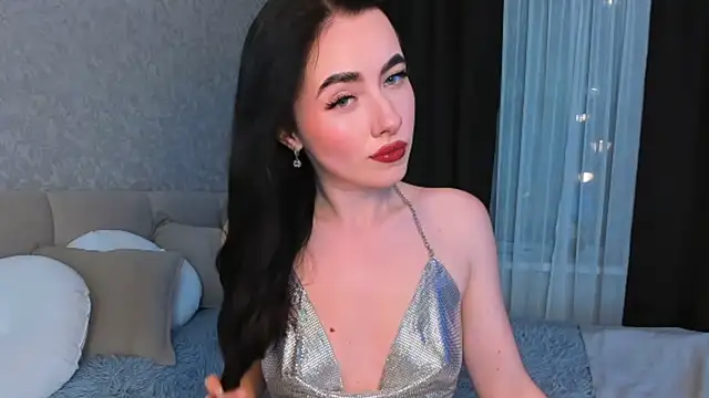 Snapshot of Milla_Moore chatting on October 2025 03:31:02 PM Milla Moore online show from October 2025 03:31:02 PM