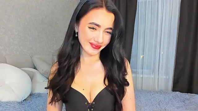 Snapshot of Milla_Moore chatting on October 2025 05:14:01 PM Milla Moore online show from October 2025 05:14:01 PM