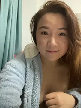 Snapshot of Momo-9988 chatting on March 2026 04:10:01 PM Momo-9988 online show from March 2026 04:10:01 PM