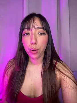 Snapshot of emily__walker chatting on May 2026 06:52:01 AM emily walker online show from May 2026 06:52:01 AM