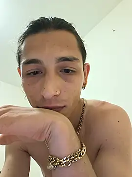 Snapshot of Francoluce23 chatting on July 2026 11:42:01 PM Francoluce23 online show from July 2026 11:42:01 PM