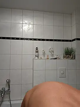 Snapshot of TommyTom76 chatting on November 2025 08:13:01 AM TommyTom76 online show from November 2025 08:13:01 AM