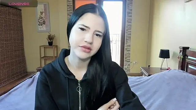 Malibu J online show from October 2025 12:28:02 PM