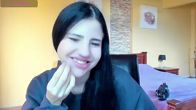 Malibu J online show from November 2025 08:30:02 AM