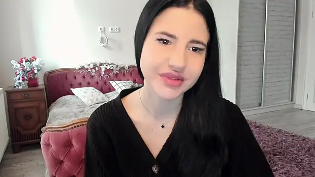 Malibu J online show from December 2025 07:03:01 AM