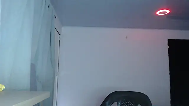 Snapshot of LittleCheerry69 chatting on November 2025 04:25:01 PM LittleCheerry69 online show from November 2025 04:25:01 PM