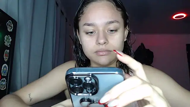 Snapshot of LittleCheerry69 chatting on December 2025 02:48:01 PM LittleCheerry69 online show from December 2025 02:48:01 PM