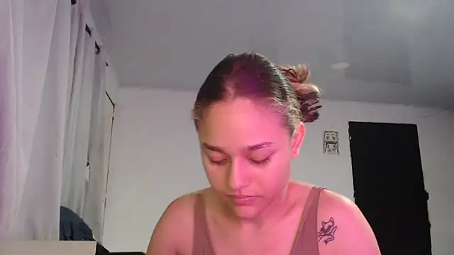 Snapshot of LittleCheerry69 chatting on February 2026 04:28:02 PM LittleCheerry69 online show from February 2026 04:28:02 PM