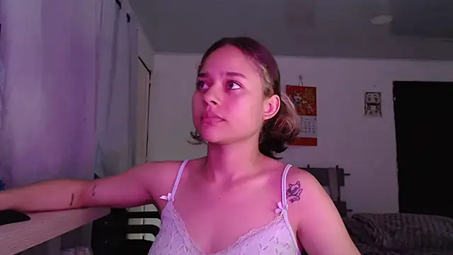 Snapshot of LittleCheerry69 chatting on February 2026 02:07:02 PM LittleCheerry69 online show from February 2026 02:07:02 PM